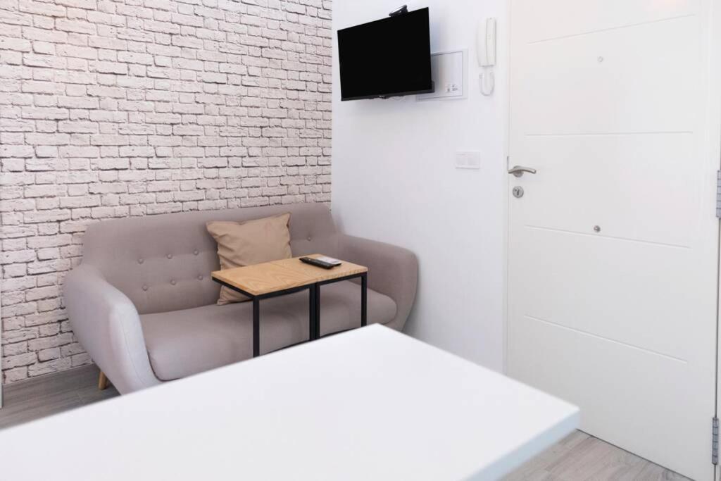 Magnifico Apartamento En Los Remedios เซบีญา ภายนอก รูปภาพ
